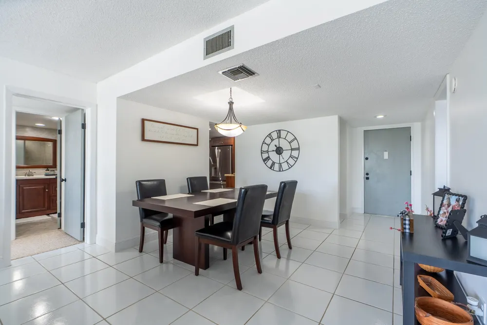 16401 Golf Club Rd, Weston, FL 33326