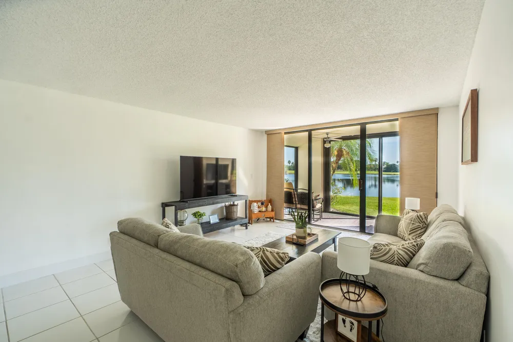 16401 Golf Club Rd, Weston, FL 33326