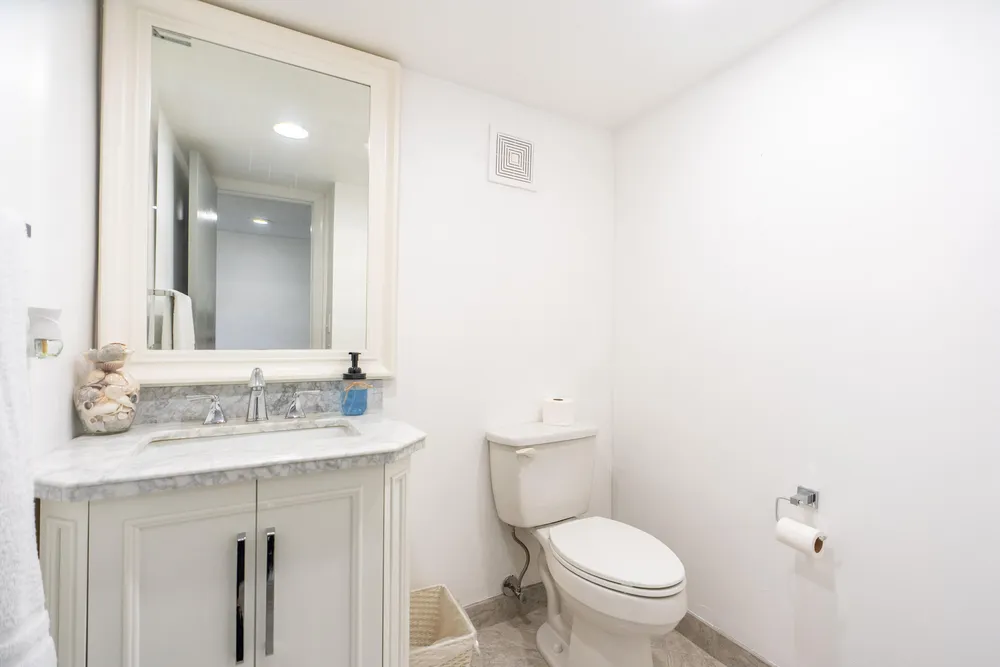 16401 Golf Club Rd, Weston, FL 33326