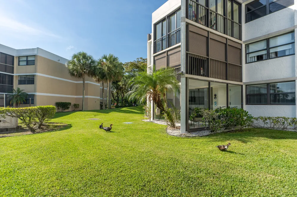 16401 Golf Club Rd, Weston, FL 33326
