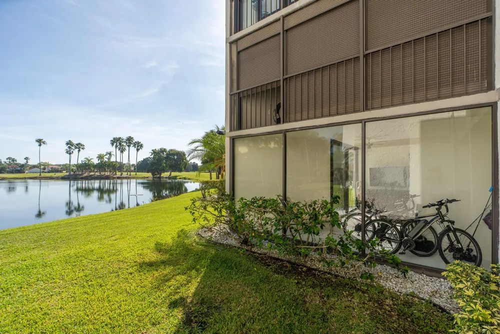 16401 Golf Club Rd, Weston, FL 33326