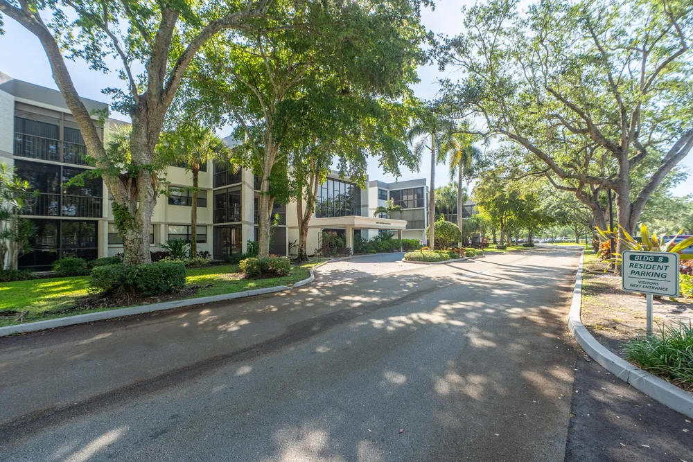16401 Golf Club Rd, Weston, FL 33326