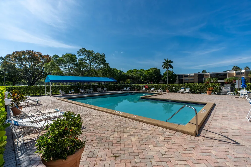 16401 Golf Club Rd, Weston, FL 33326