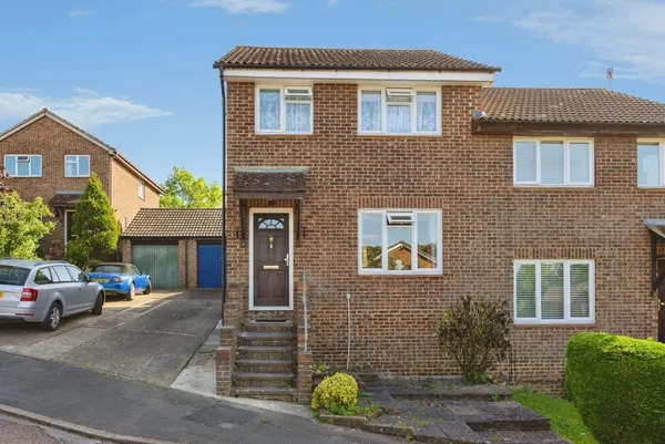 Broke Court, Guildford, Surrey, GU4