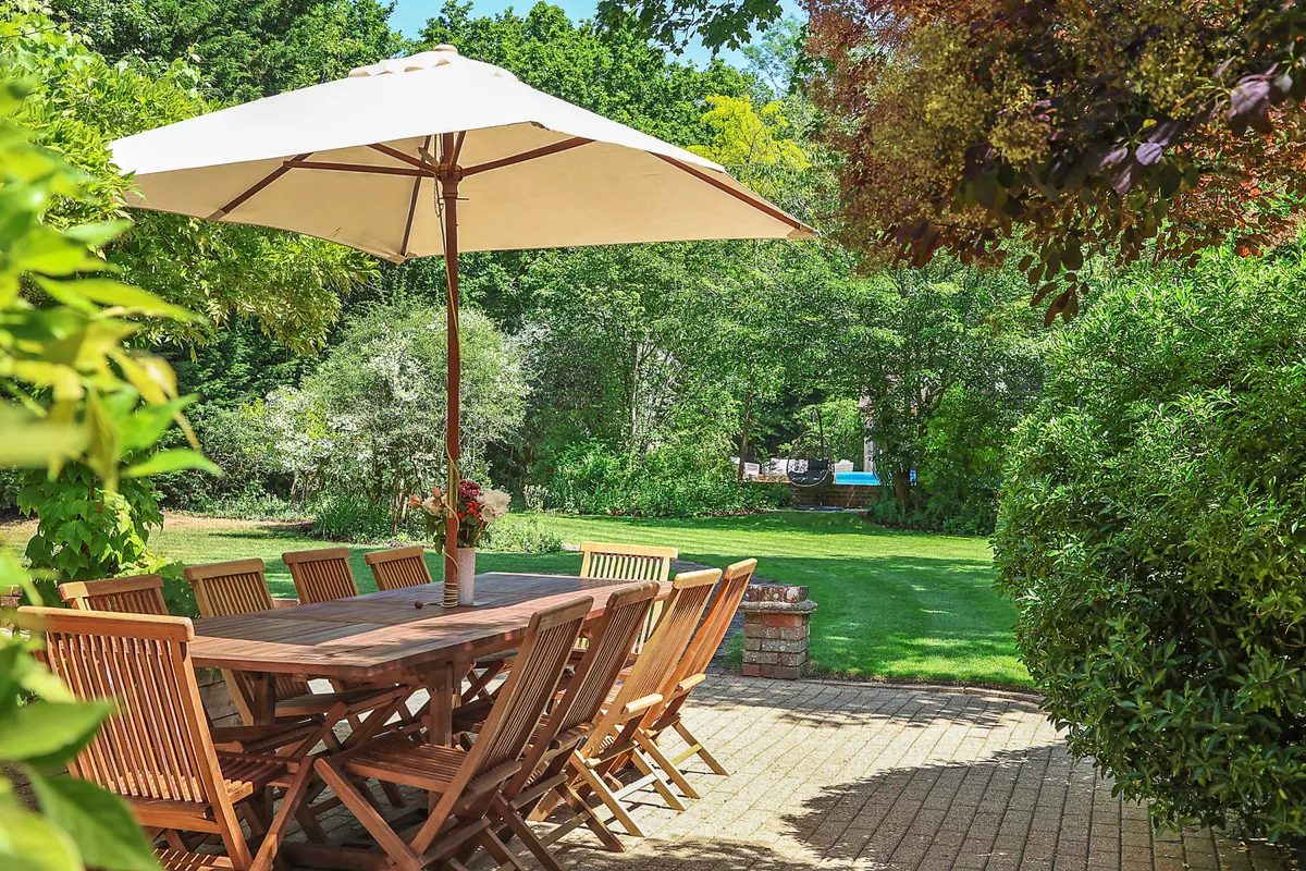 Ifield Road, Charlwood, Horley, Surrey, RH6
