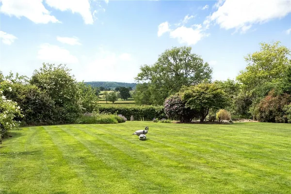 Lees Lane, Wilmslow, SK9 photo 4