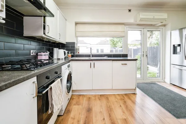 Stanley Road, Hornchurch, RM12