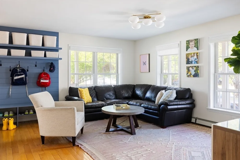 46 Howland St, Needham, MA 02492