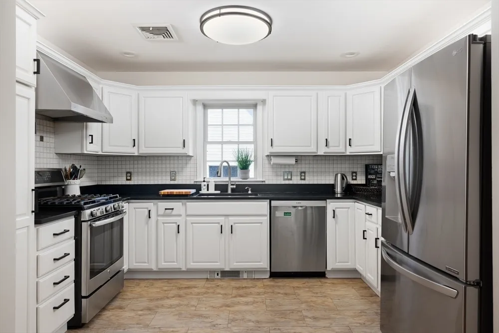46 Howland St, Needham, MA 02492