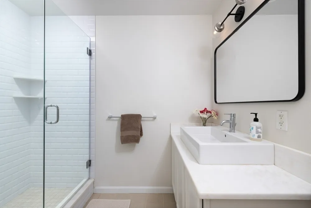 46 Howland St, Needham, MA 02492