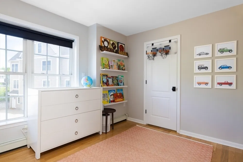 46 Howland St, Needham, MA 02492