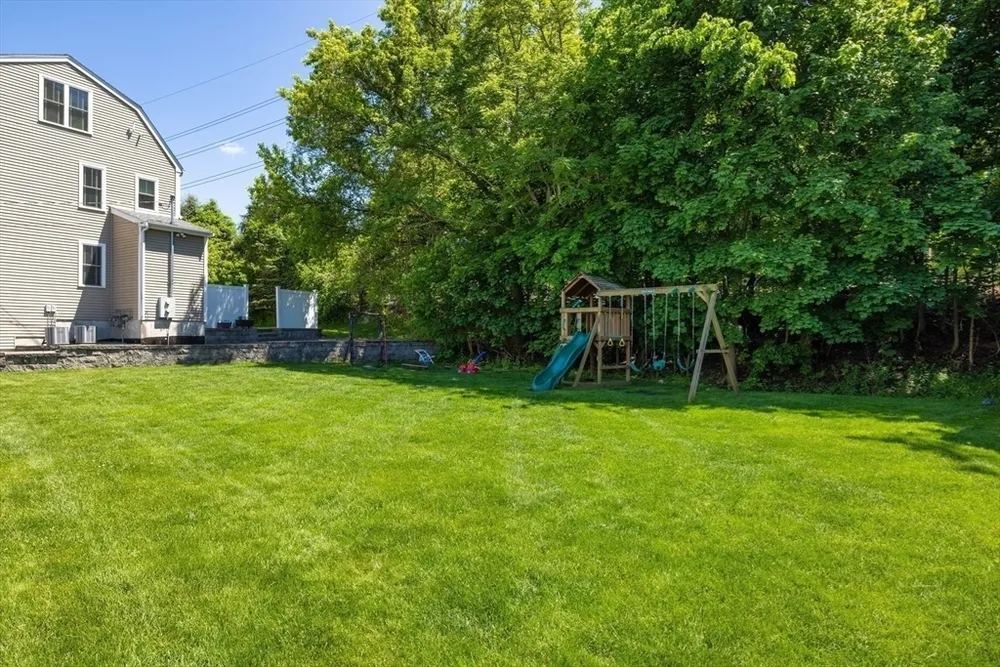 46 Howland St, Needham, MA 02492