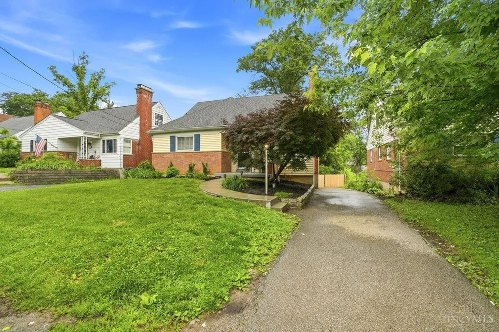 1944 Lehigh Ave, Cincinnati, OH 45230