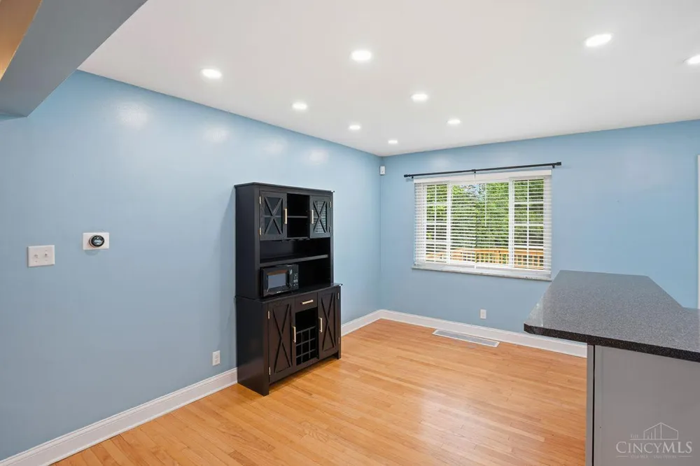 1944 Lehigh Ave, Cincinnati, OH 45230