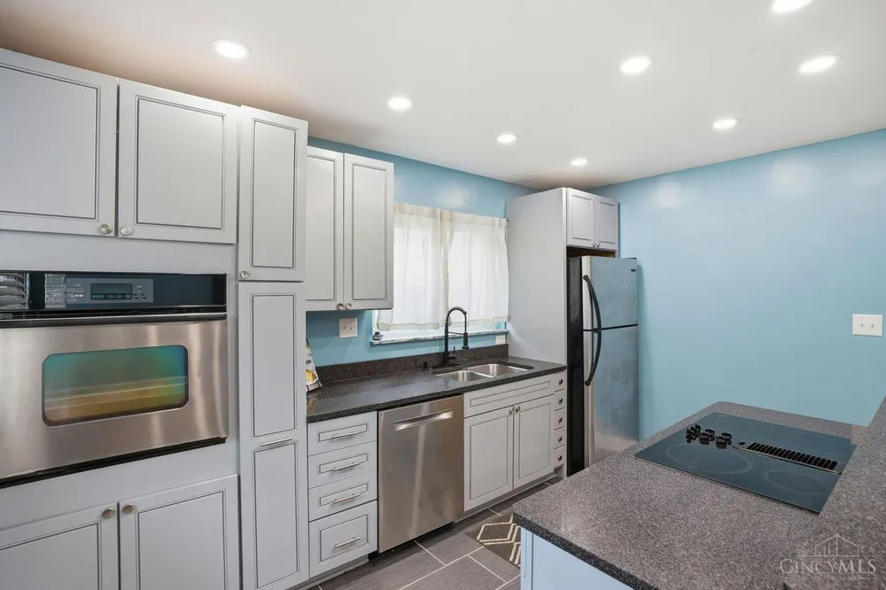 1944 Lehigh Ave, Cincinnati, OH 45230