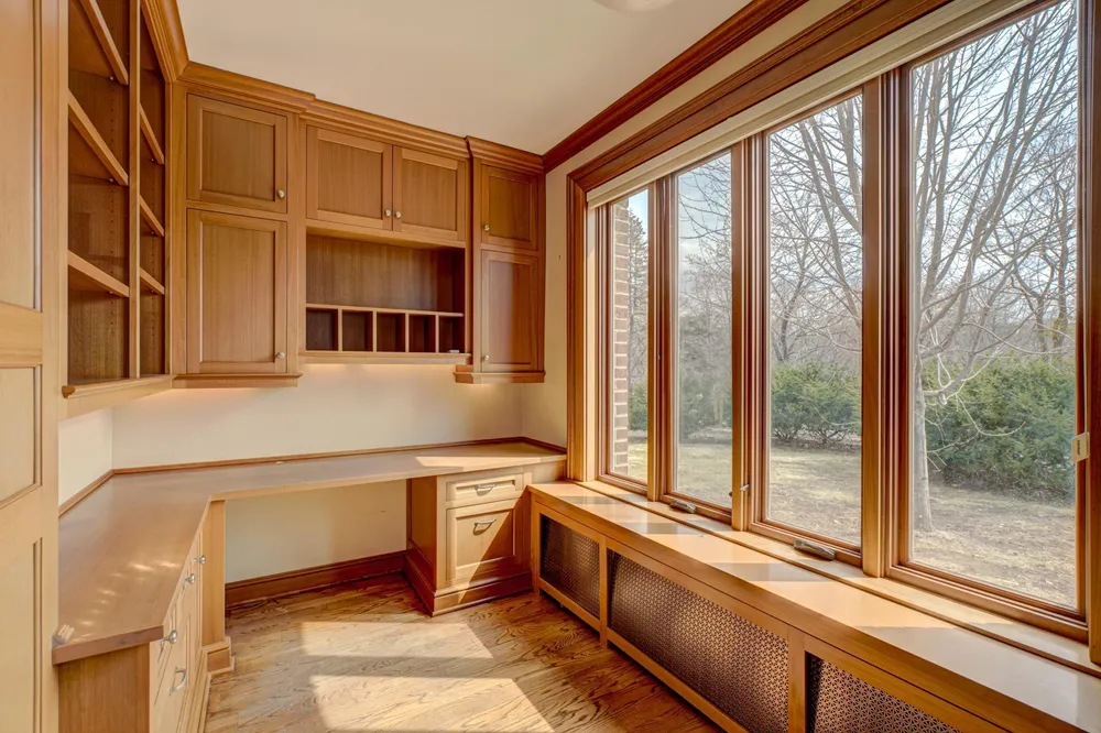 71 Otis Ln, Saint Paul, MN 55104