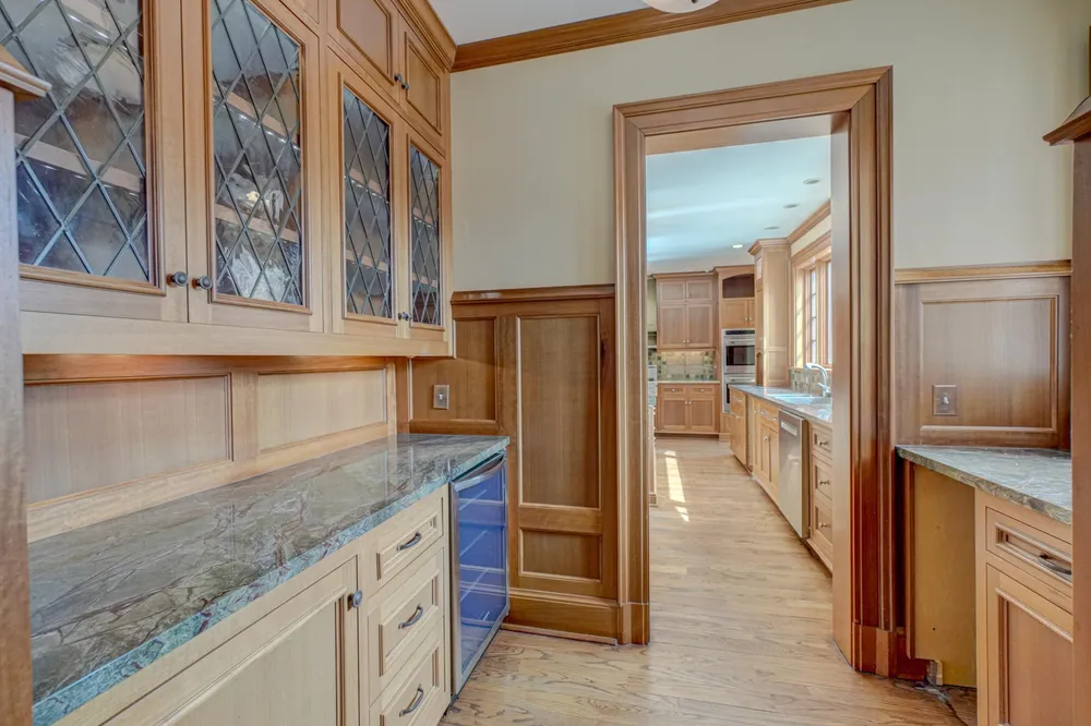 71 Otis Ln, Saint Paul, MN 55104