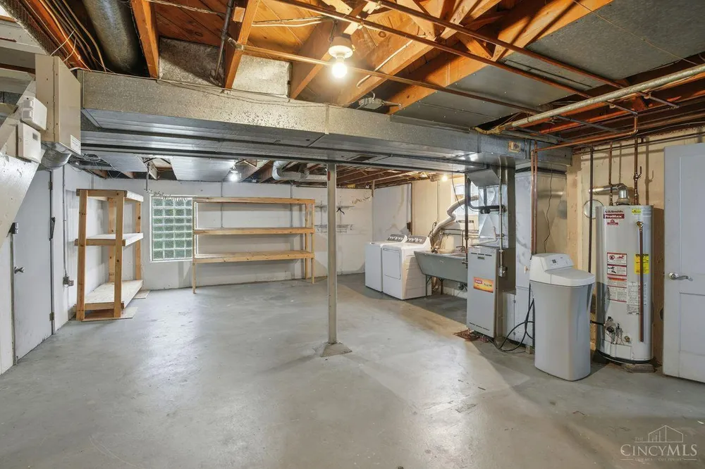 1944 Lehigh Ave, Cincinnati, OH 45230