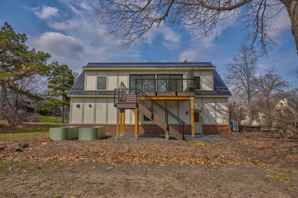 71 Otis Ln, Saint Paul, MN 55104