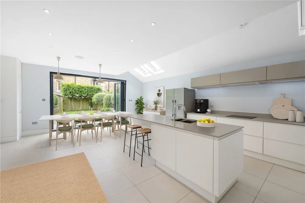 Woodwarde Road, London, SE22