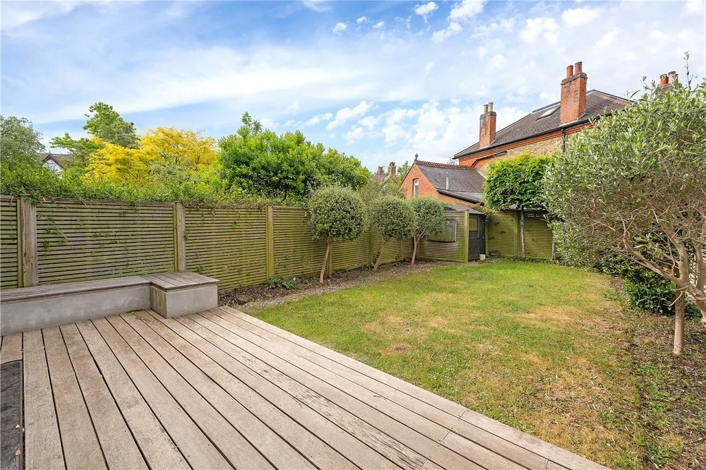 Woodwarde Road, London, SE22