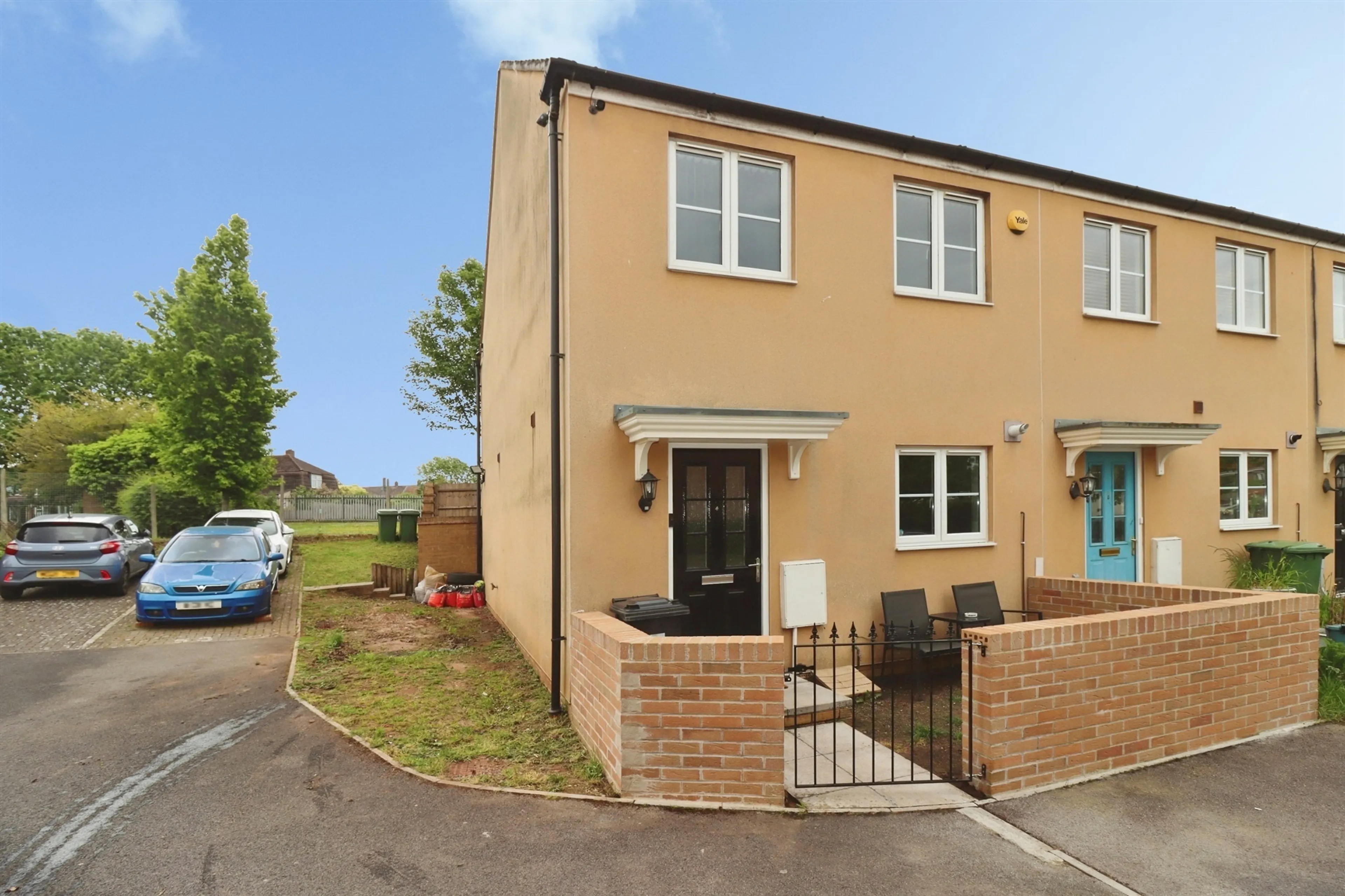 Property photo 0
