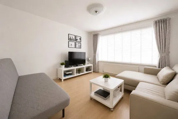 Croombs Road, London, E16