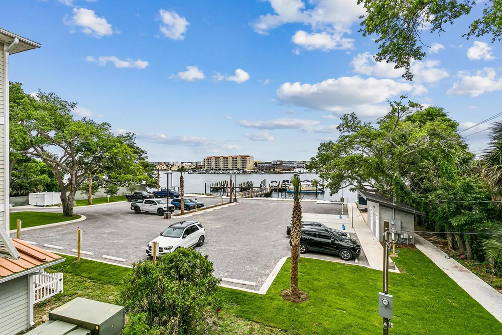 167 Brooks St SE, Fort Walton Beach, FL 32548