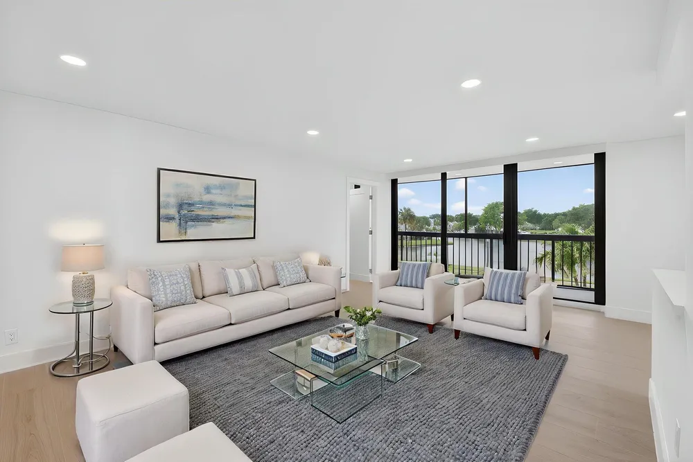 1732 Bridgewood Dr, Boca Raton, FL 33434