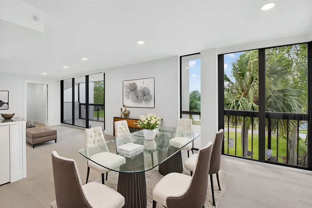 1732 Bridgewood Dr, Boca Raton, FL 33434