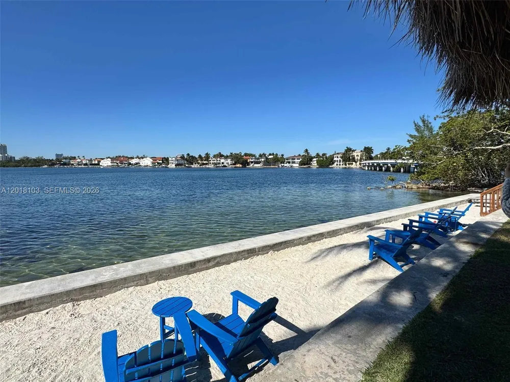 3 Grove Isle Dr, Miami, FL 33133