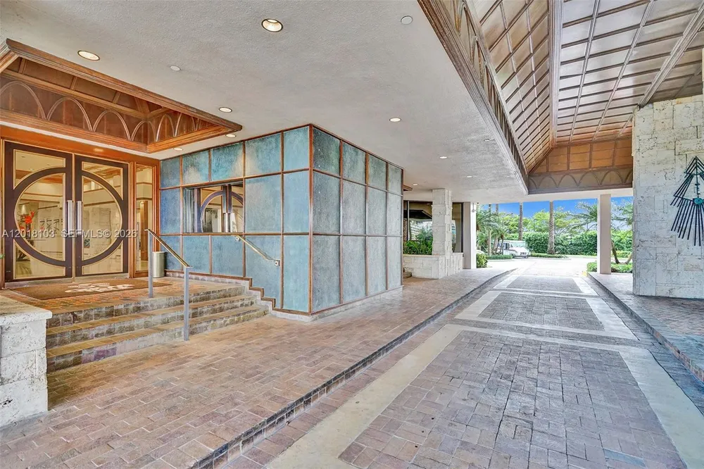 3 Grove Isle Dr, Miami, FL 33133