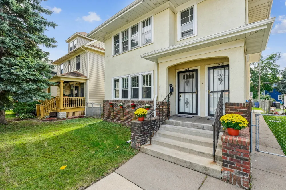 1186 Marshall Ave, Saint Paul, MN 55104