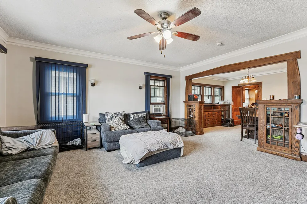 1186 Marshall Ave, Saint Paul, MN 55104