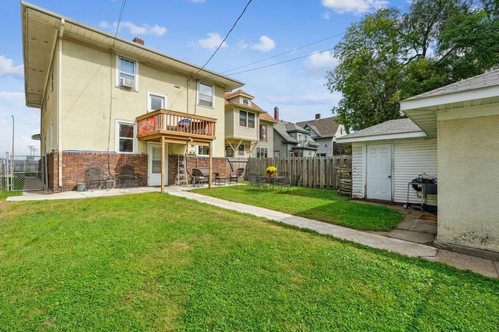 1186 Marshall Ave, Saint Paul, MN 55104