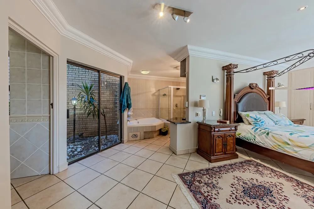 South Africa, Gauteng, Featherbrooke Estate