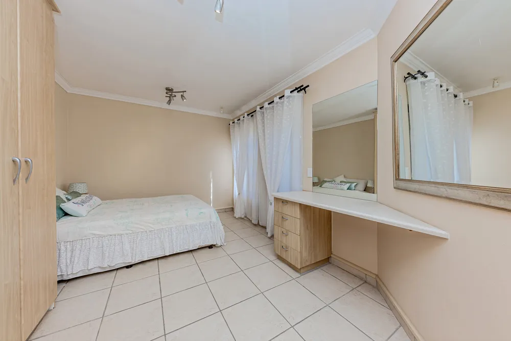 South Africa, Gauteng, Featherbrooke Estate
