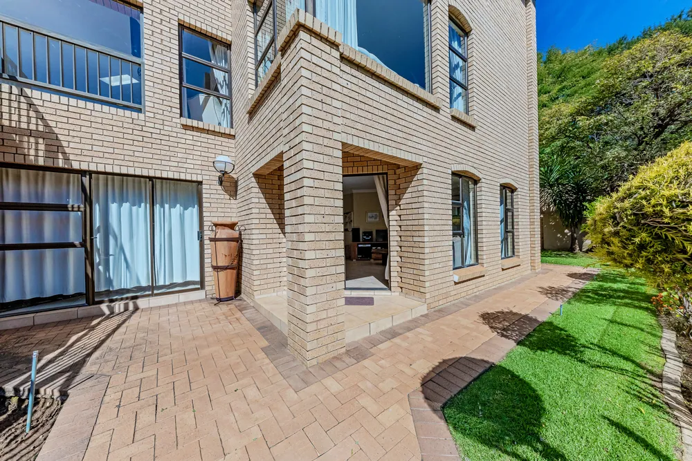 South Africa, Gauteng, Featherbrooke Estate