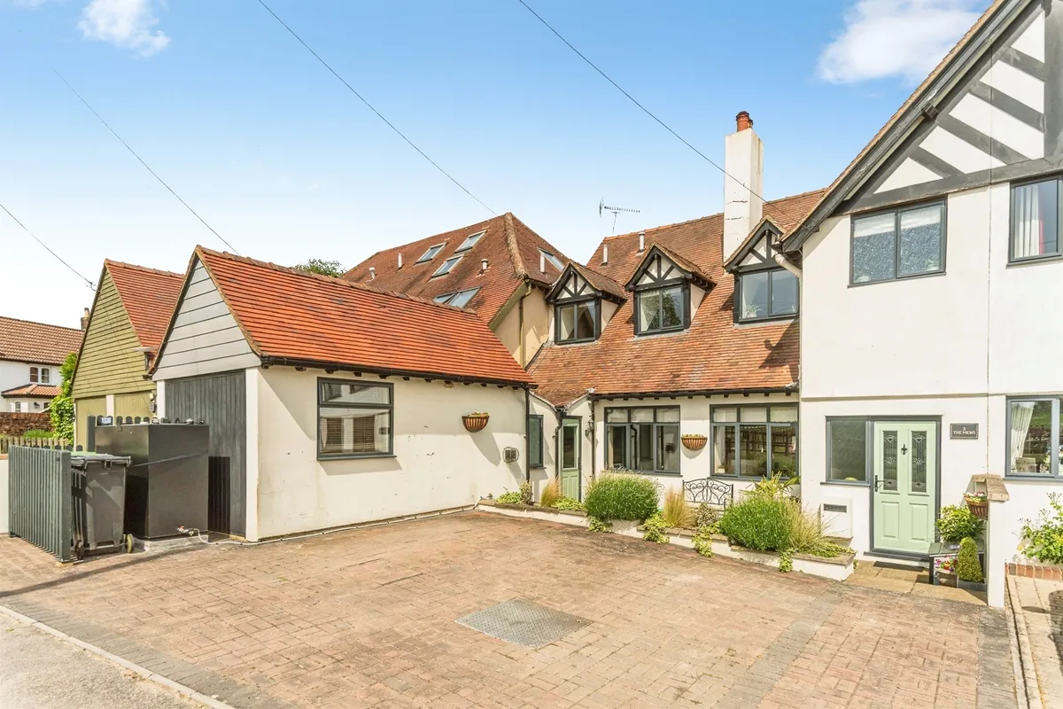 The Mews, Russley Park, Marlborough