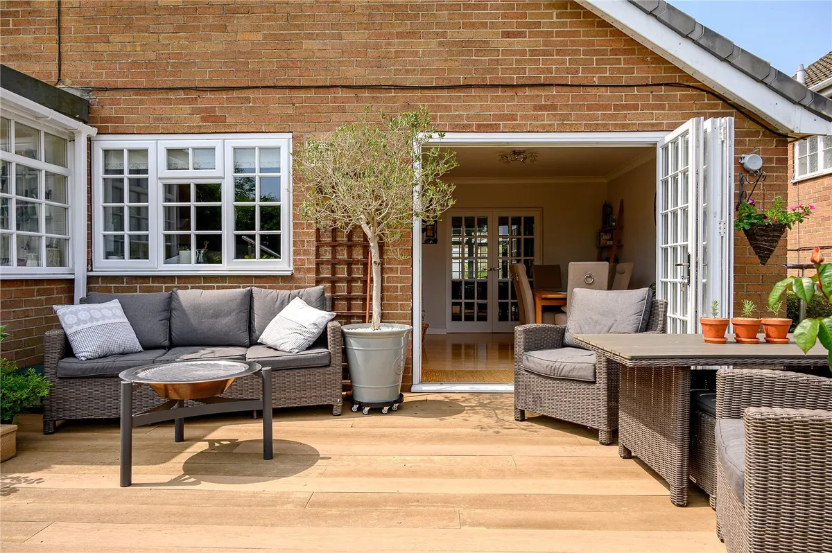 Wharfe Bank, Collingham, LS22