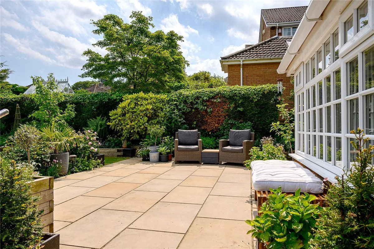 Wharfe Bank, Collingham, LS22