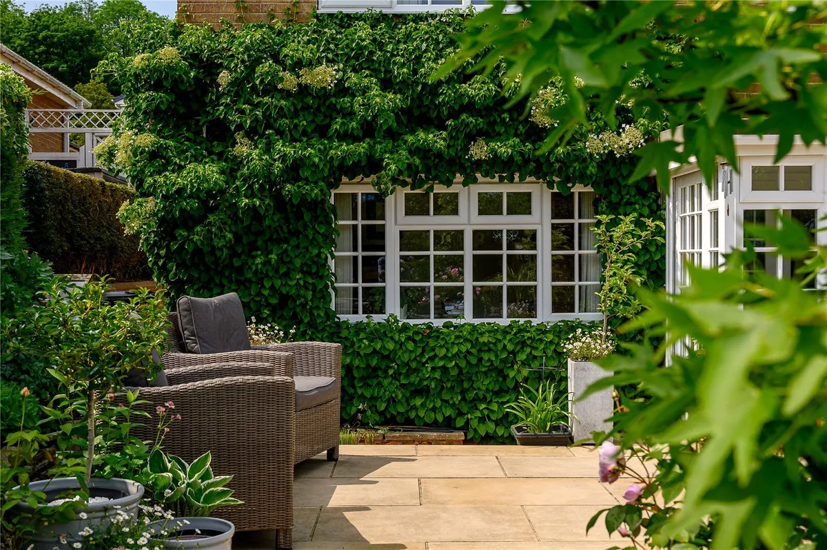 Wharfe Bank, Collingham, LS22