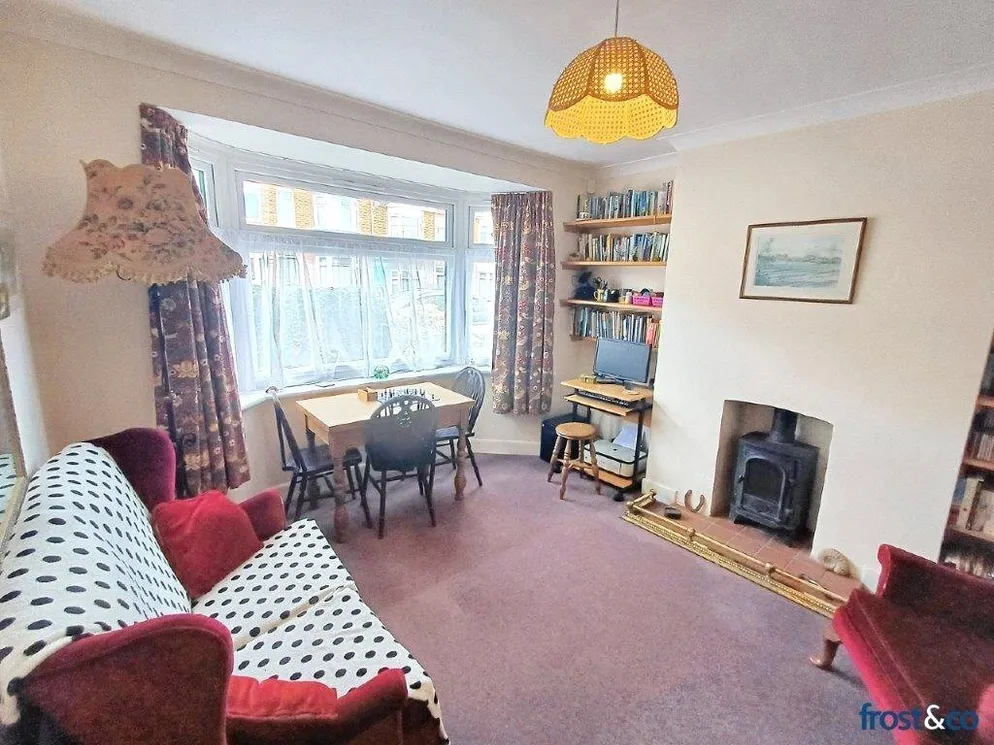 Property carousel item 5