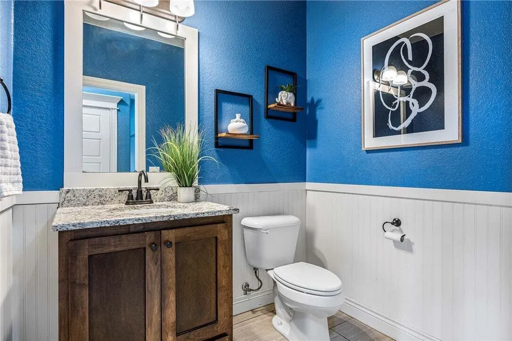 1701 Helen Ln, Bentonville, AR 72713