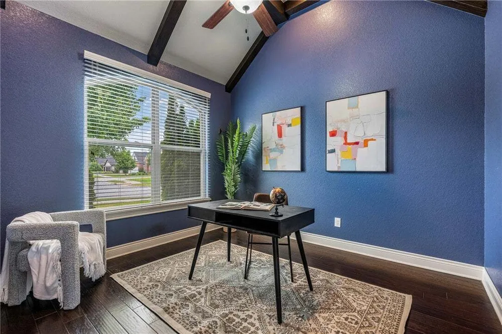 1701 Helen Ln, Bentonville, AR 72713