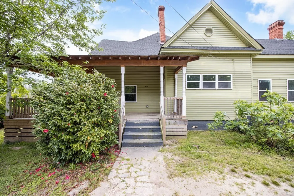 2113 Summerville Rd, Phenix City, AL 36867