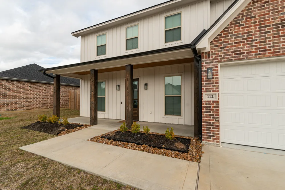 112 Pindo Palm Dr, Lumberton, TX 77657