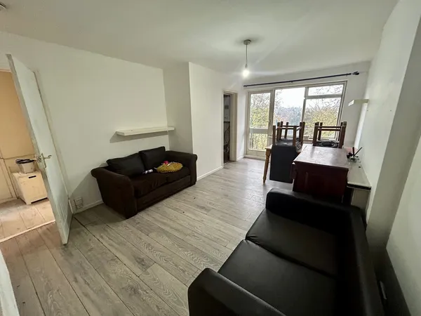 Kenilworth Court, Porchester Road, NG...