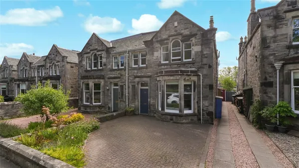 Balwearie Road, Kirkcaldy, Fife, KY2