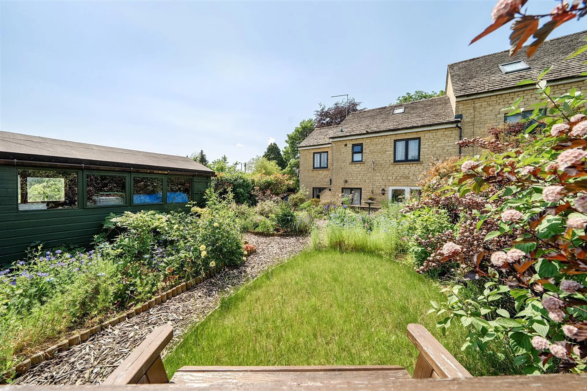 Property photo top 2